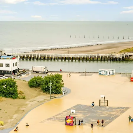 Apartment Seafront Flat - 8th Floor - Sea View -